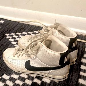 White Nike High Top Sneakers - W size 8
